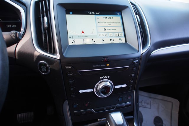 Certified 2017 Ford Edge Titanium w/ Equipment Group 301A image 24