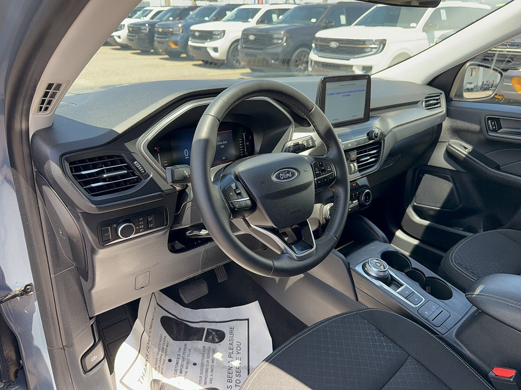 Certified 2024 Ford Escape Active FWD image 11