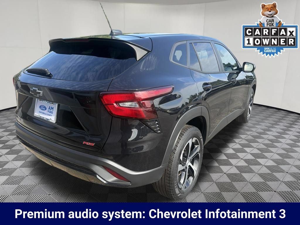 Used 2024 Chevrolet Trax RS FWD image 7