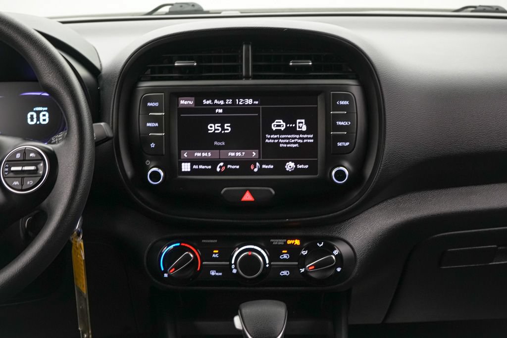 Used 2025 Kia Soul LX w/ LX Technology Package FWD image 15