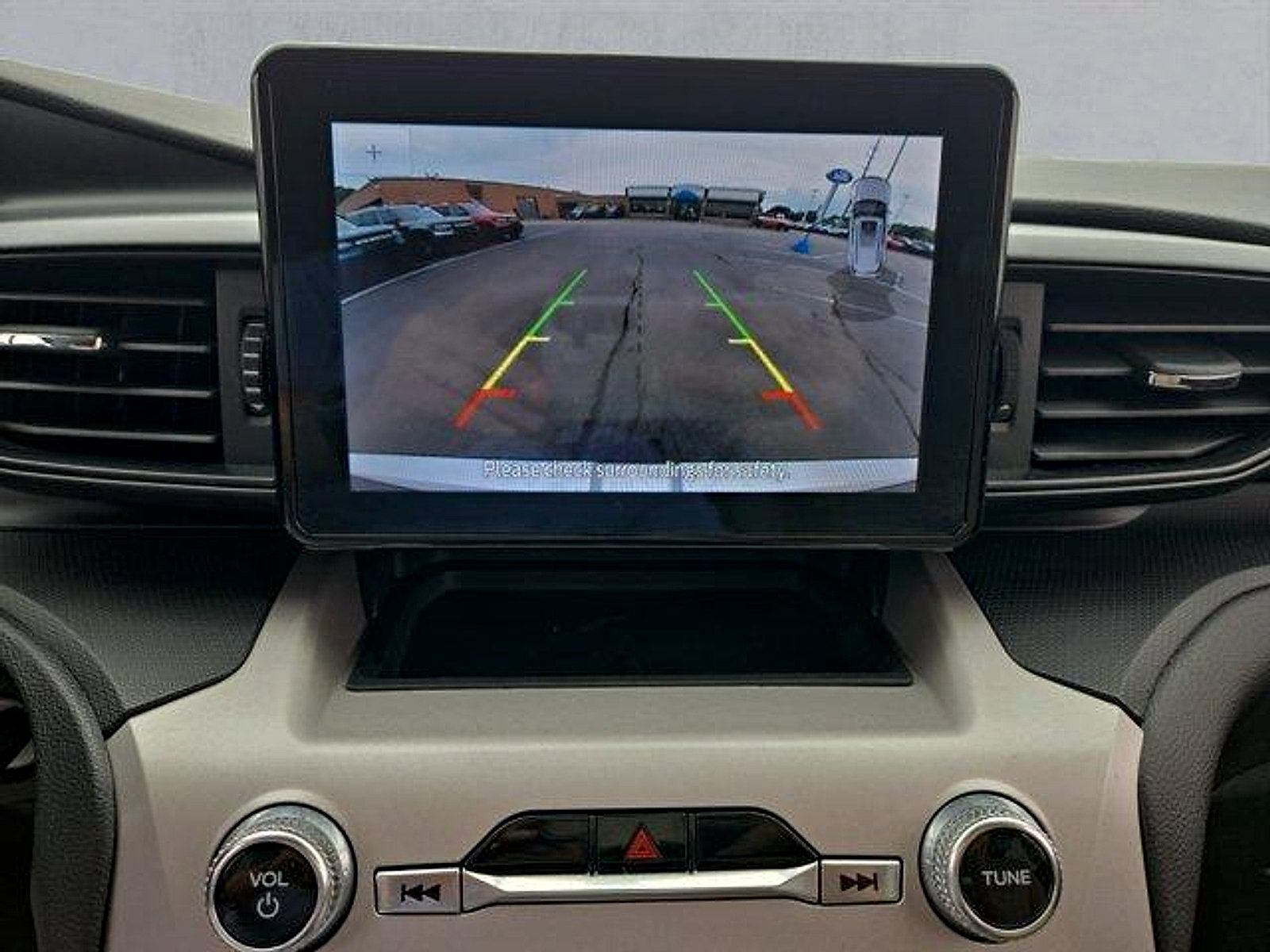 Certified 2023 Ford Explorer 4WD image 19