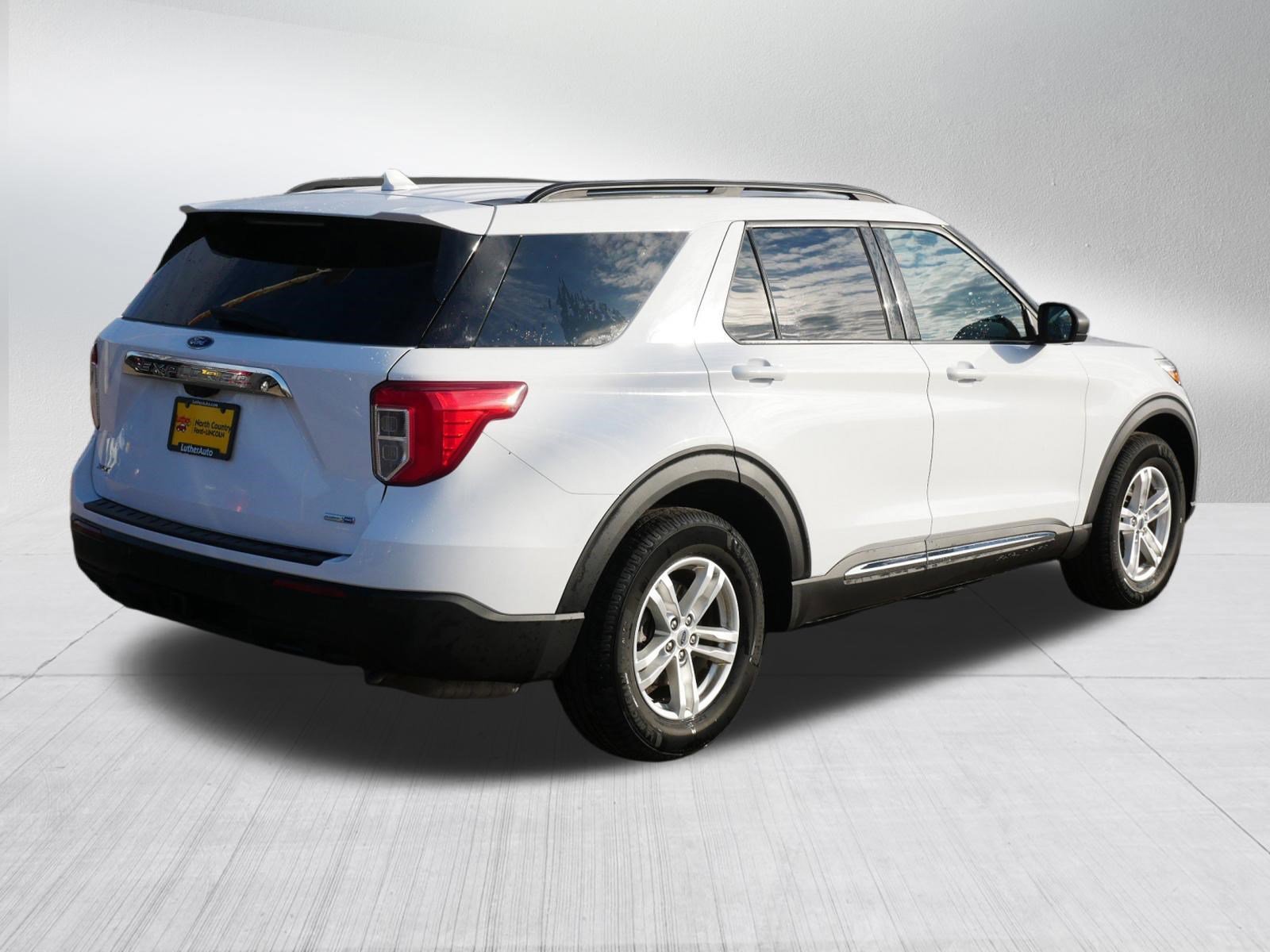 Certified 2020 Ford Explorer XLT w/ Cold Weather Package AWD/4WD image 7