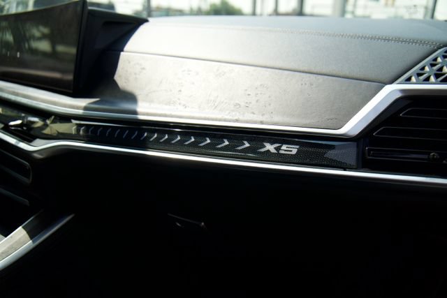 Used 2024 BMW X5 sDrive40i w/ Premium Package RWD image 26