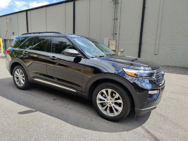 Certified 2022 Ford Explorer XLT w/ Equipment Group 202A