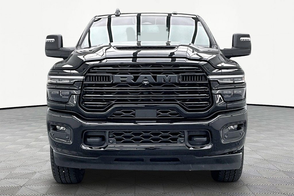 Used 2025 RAM 2500 Laramie w/ Night Edition AWD/4WD image 3