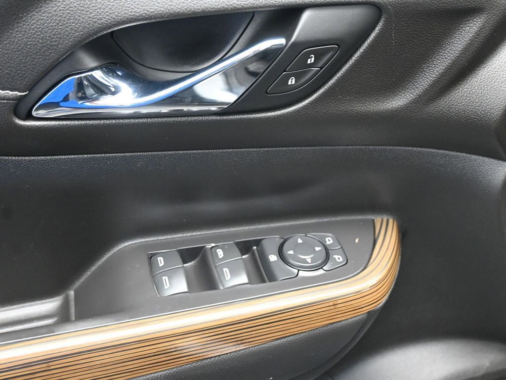 Used 2021 GMC Acadia SLE w/ Driver Convenience Package image 12