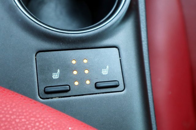 Used 2021 Toyota Camry XSE image 6