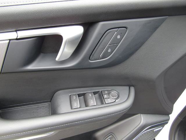 Used 2025 Buick Enclave Sport Touring AWD/4WD image 11