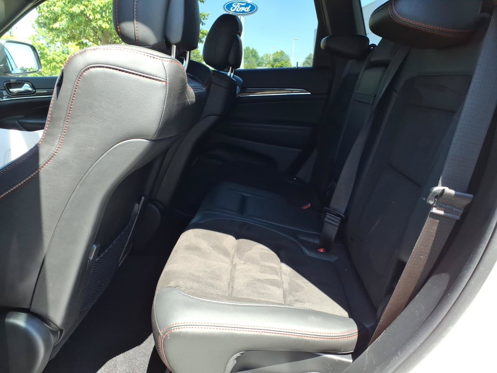 Used 2021 Jeep Grand Cherokee Trailhawk AWD/4WD image 6