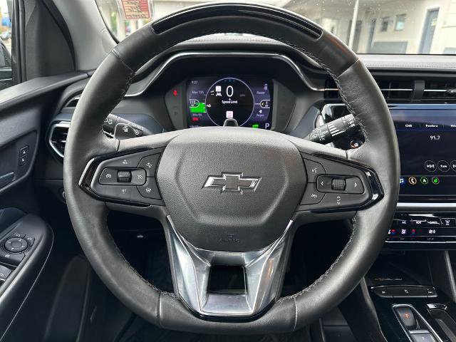 Used 2023 Chevrolet Bolt EUV Premier w/ Sun & Sound Package image 18