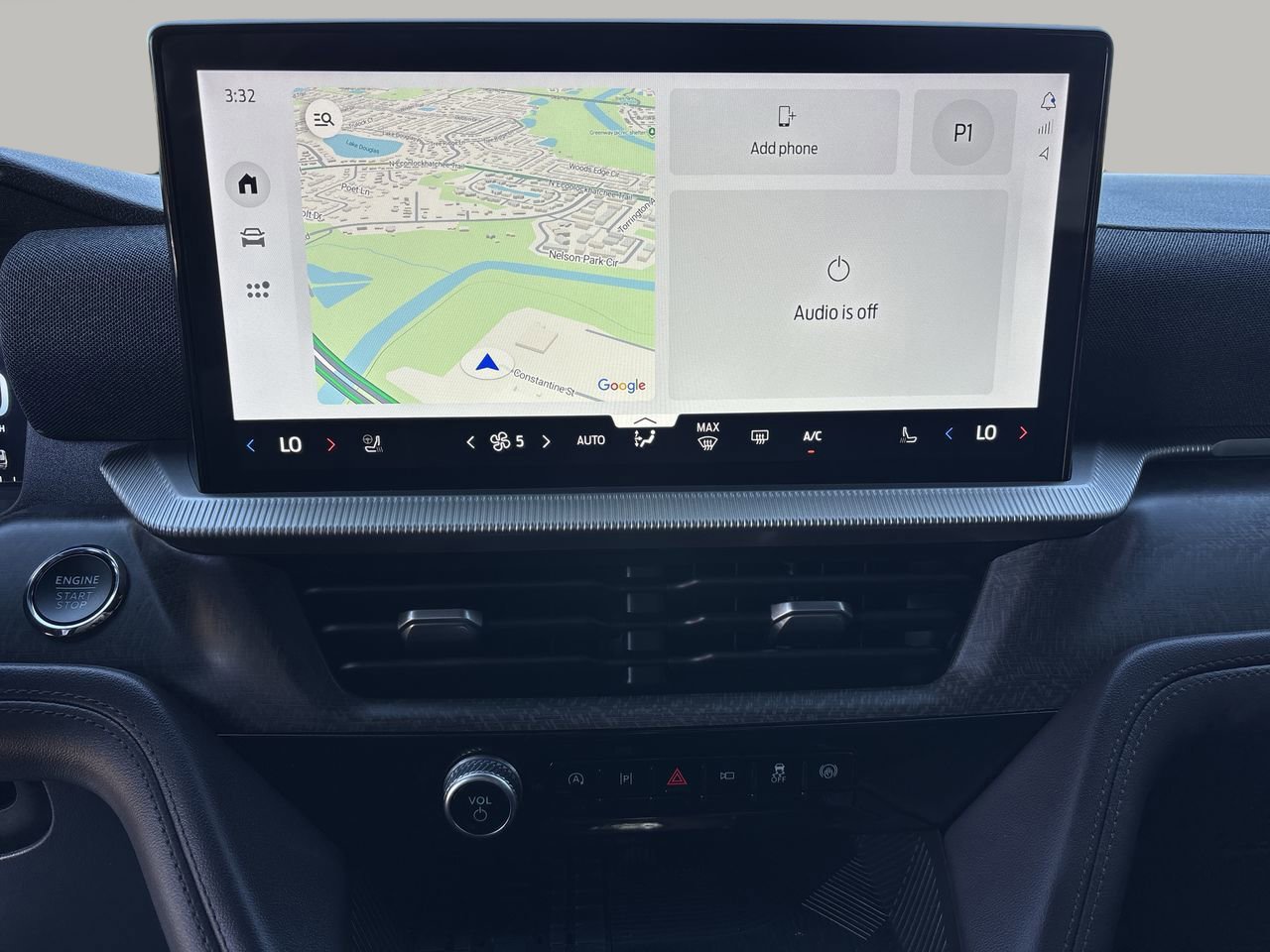 Certified 2025 Ford Explorer Platinum w/ Ultimate Package image 24