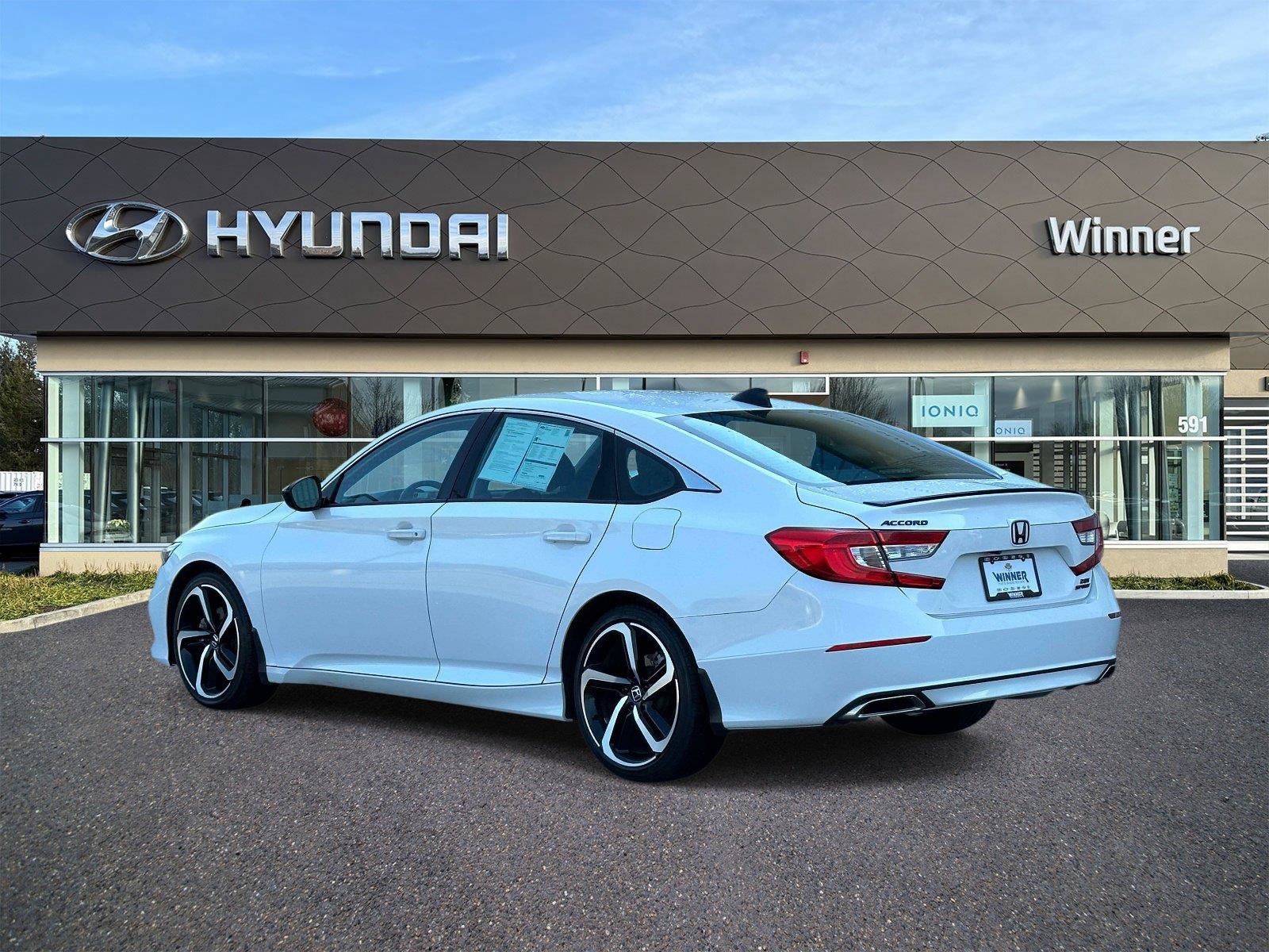 Used 2021 Honda Accord Sport image 2