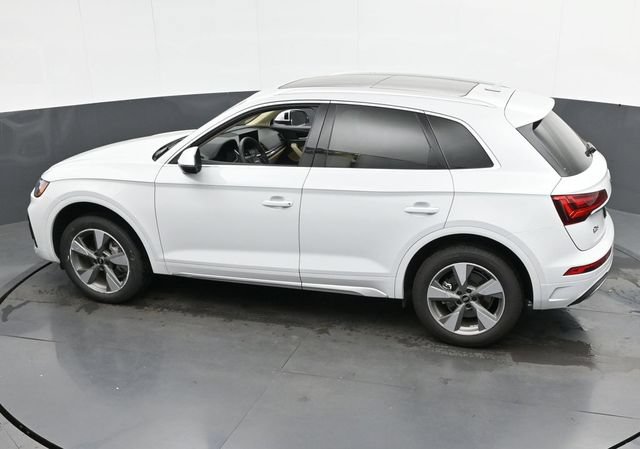 Used 2025 Audi Q5 Premium Plus w/ Premium Plus Package AWD/4WD image 45
