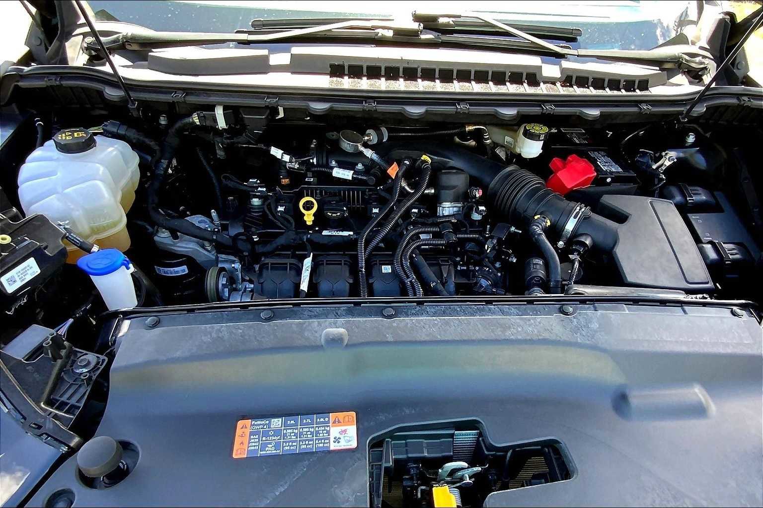 Certified 2022 Ford Edge SE w/ Black Appearance Package image 9