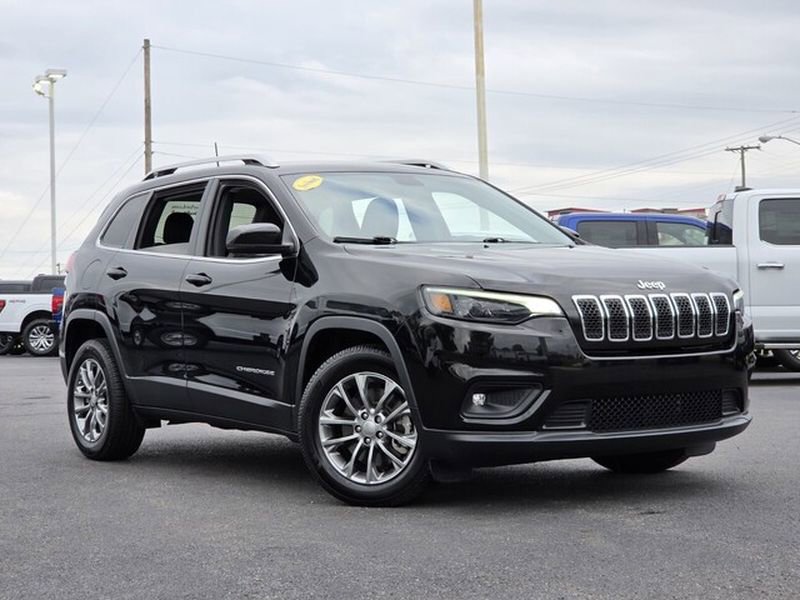 Used 2019 Jeep Cherokee Latitude Plus FWD image 21