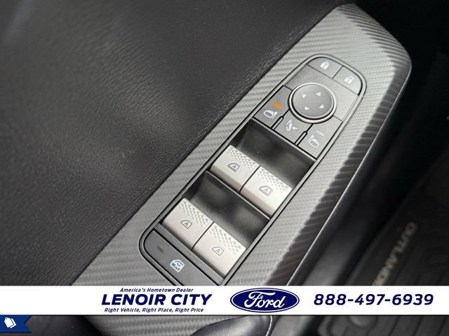 Used 2023 Mitsubishi Outlander SE Black Edition image 17