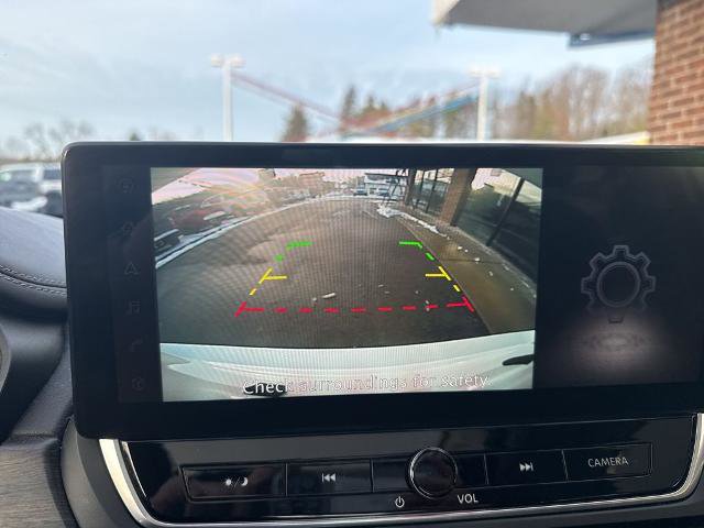 Used 2023 Nissan Altima 2.5 SV w/ SV Premium Package image 10