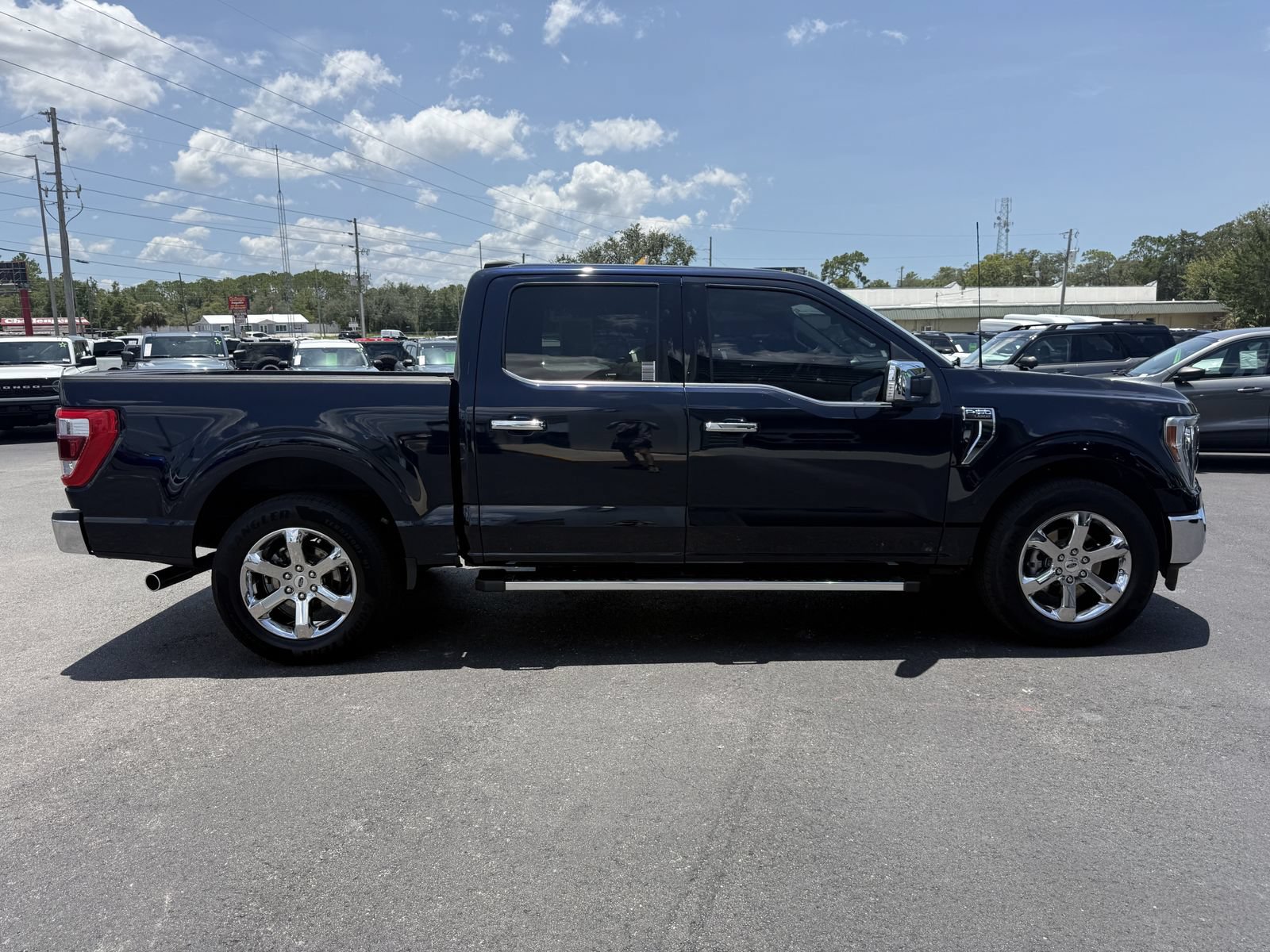 Certified 2023 Ford F150 Lariat w/ Equipment Group 502A High RWD image 3