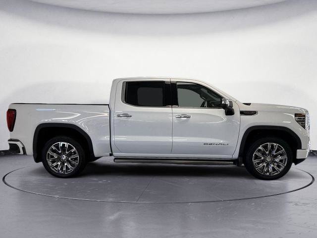 Used 2023 GMC Sierra 1500 Denali w/ Denali Reserve Package AWD/4WD image 9