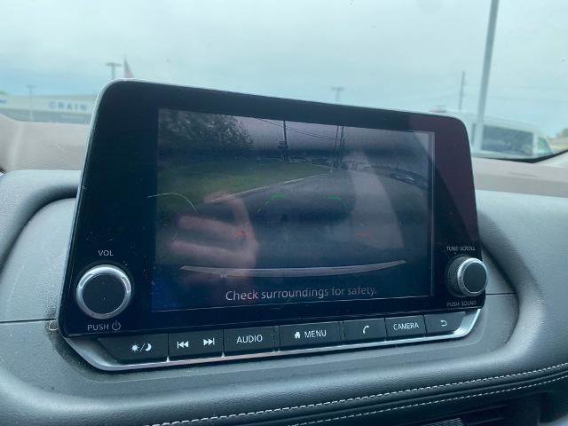 Used 2023 Nissan Rogue SV w/ SV Premium B Package FWD image 21