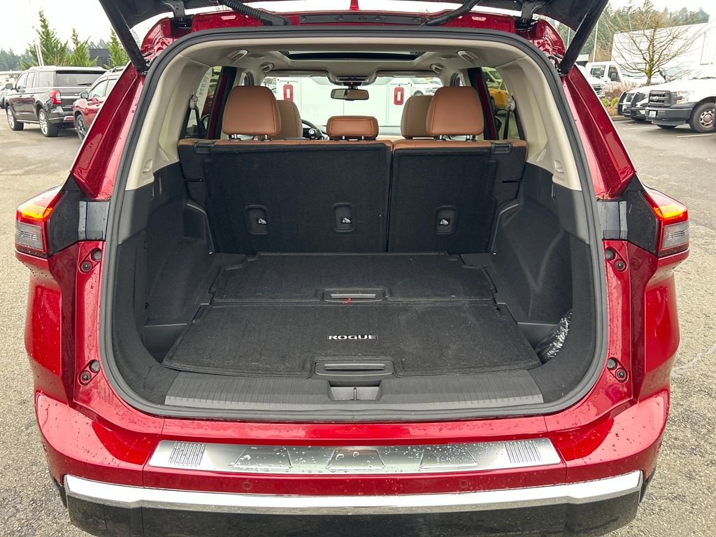 Used 2024 Nissan Rogue Platinum w/ Platinum Premium Package image 34