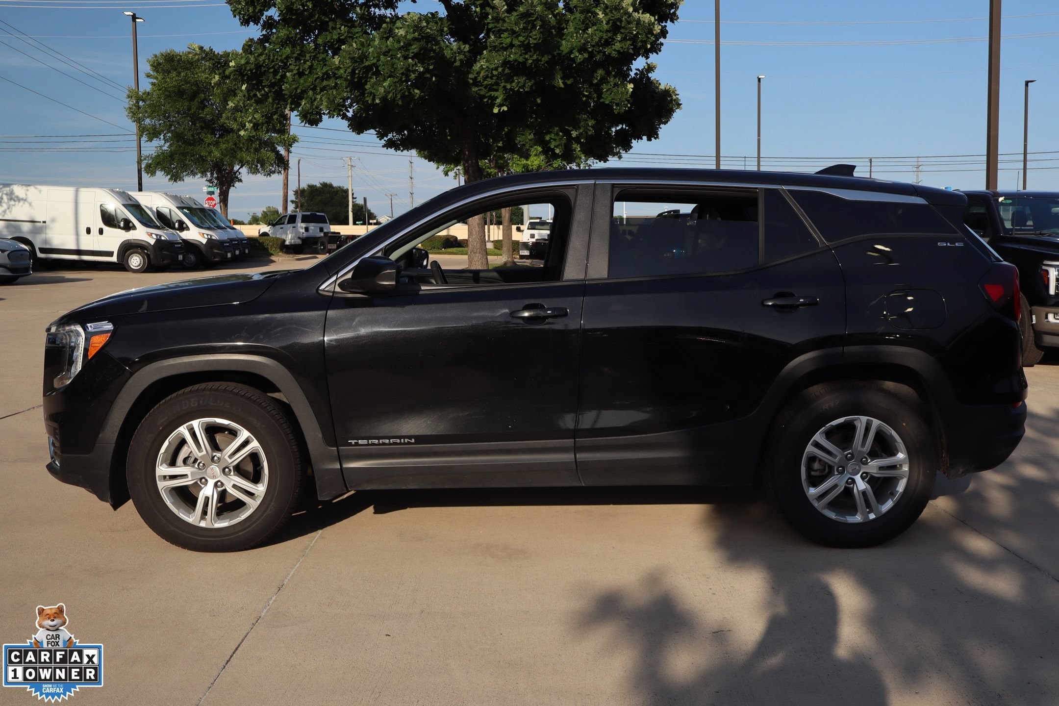 Used 2024 GMC Terrain SLE AWD/4WD image 7