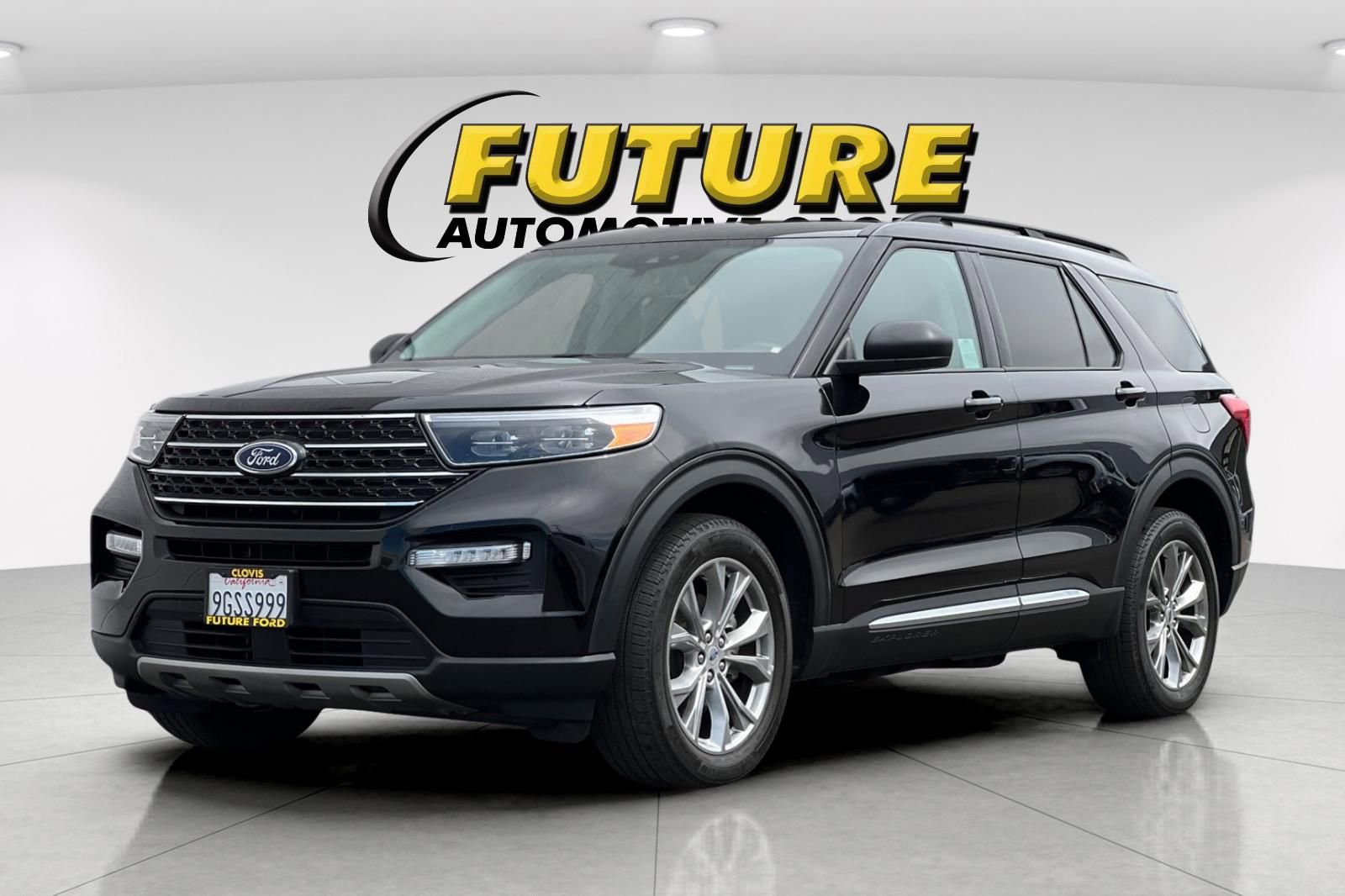 Certified 2022 Ford Explorer XLT w/ Equipment Group 202A AWD/4WD image 7