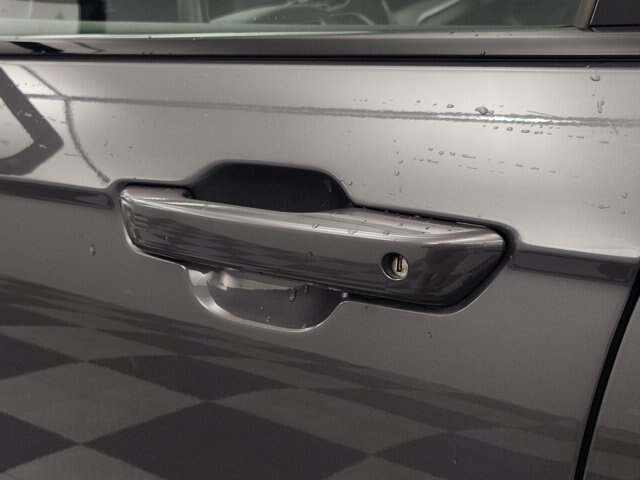 Used 2023 Jeep Grand Cherokee Altitude AWD/4WD image 19