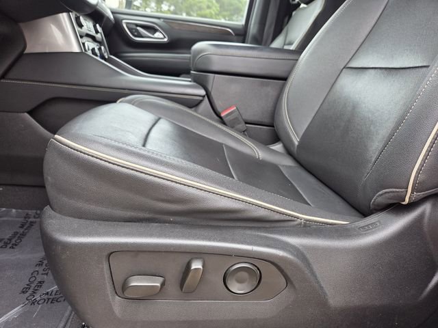 Used 2023 Chevrolet Suburban Premier AWD/4WD image 15