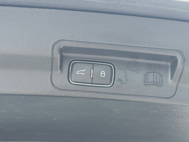 Certified 2020 Ford Explorer XLT AWD/4WD image 21