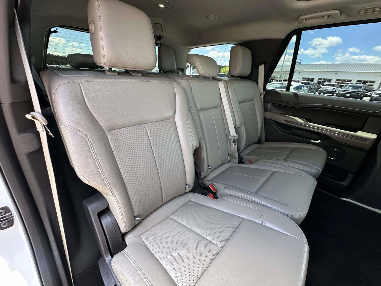 Certified 2020 Ford Expedition XLT w/ Equipment Group 202A AWD/4WD image 22