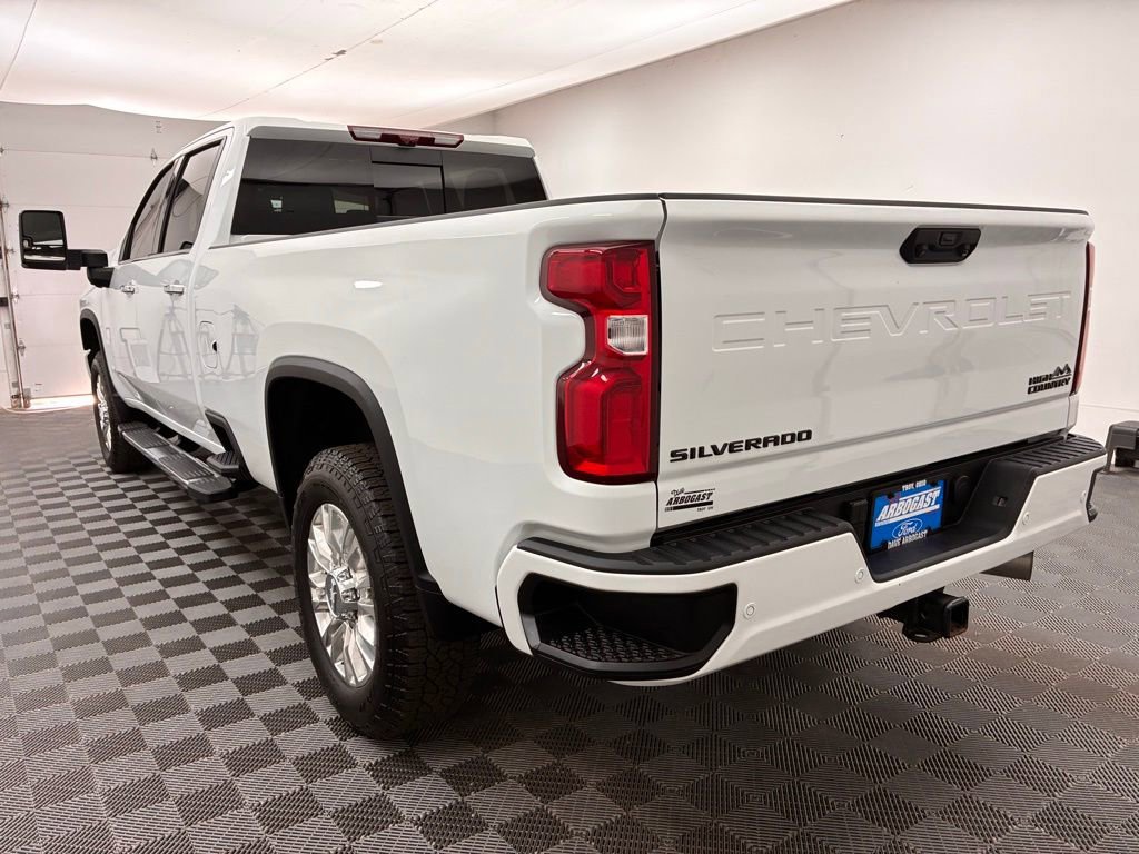 Used 2021 Chevrolet Silverado 3500 High Country image 5