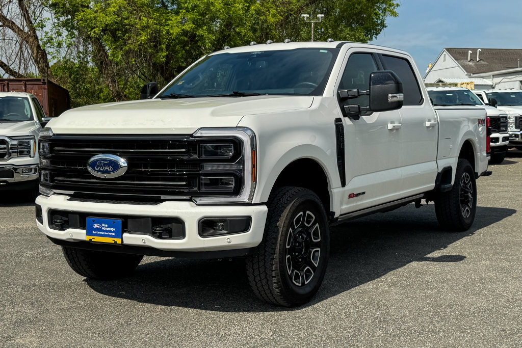 Certified 2026 Ford F350 Platinum w/ FX4 Off-Road Package AWD/4WD image 7