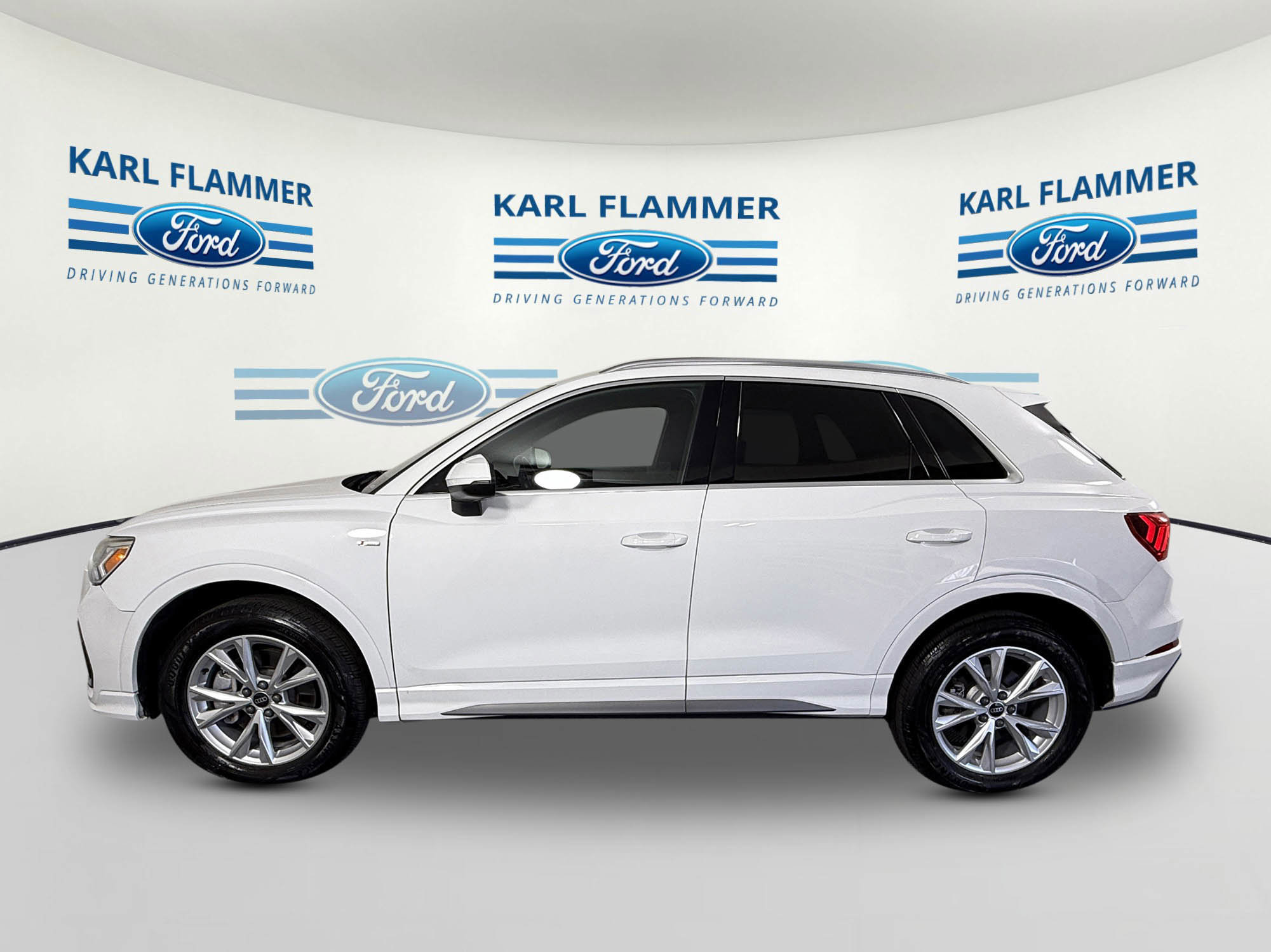 Used 2023 Audi Q3 2.0T Premium image 5