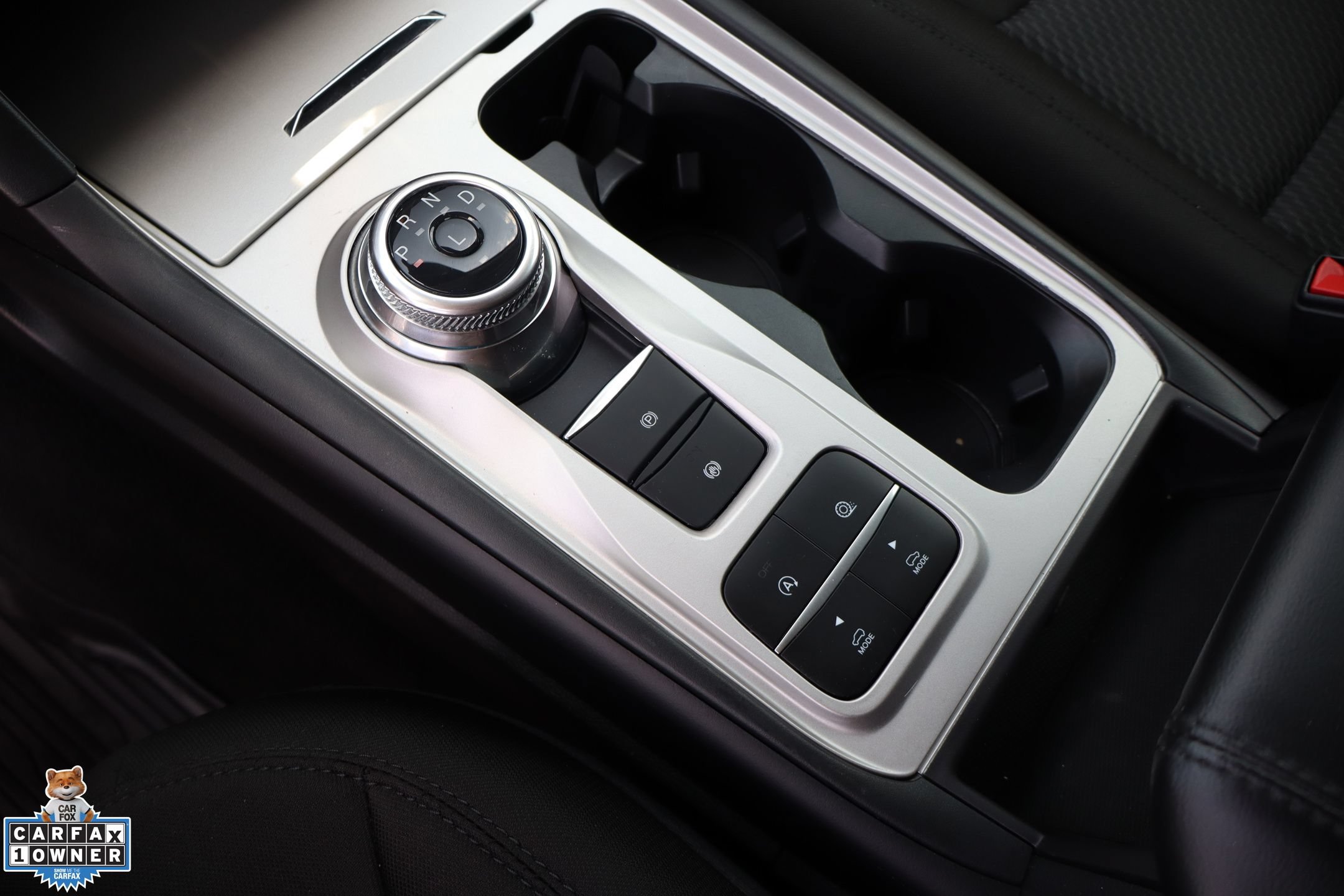 Certified 2024 Ford Explorer XLT RWD image 18