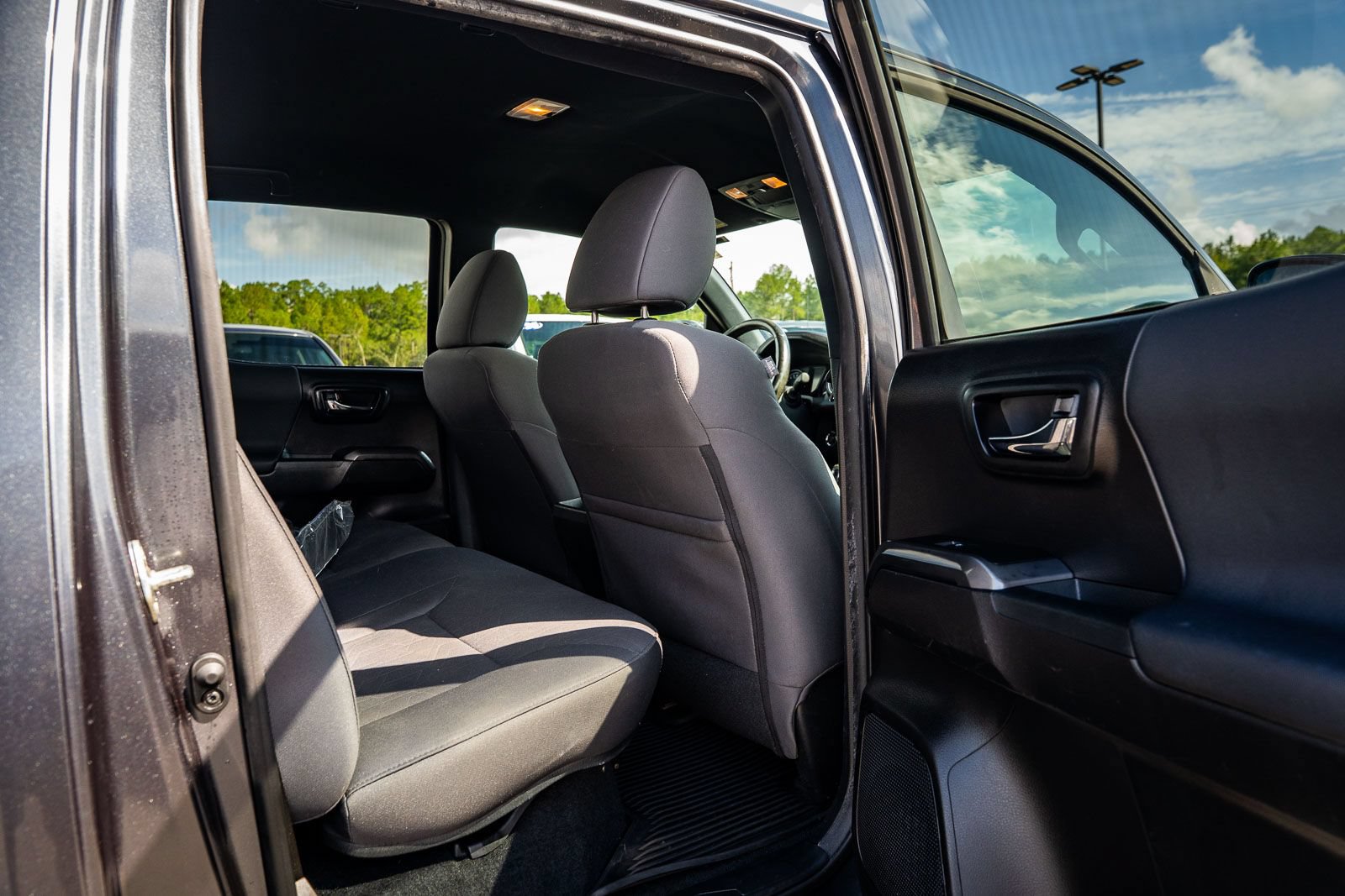 Used 2019 Toyota Tacoma TRD Sport RWD image 13