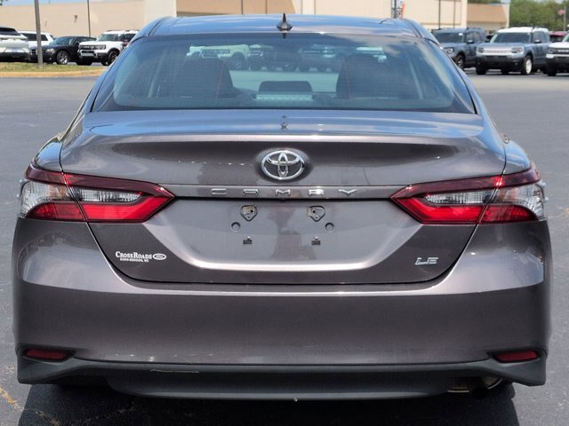 Used 2024 Toyota Camry LE FWD image 5