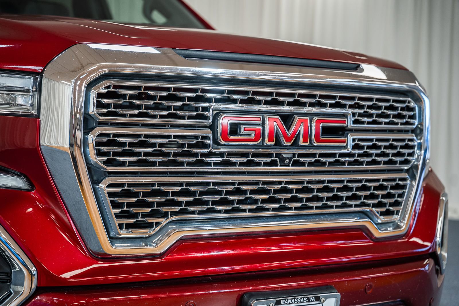 Used 2019 GMC Sierra 1500 Denali w/ Denali Ultimate Package AWD/4WD image 12