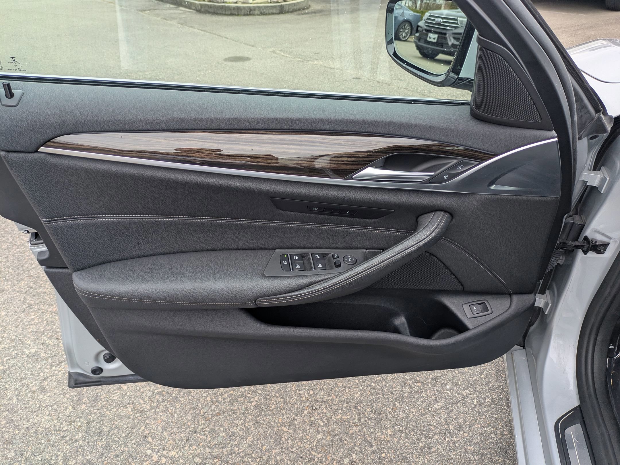 Used 2019 BMW 530i 530i image 12