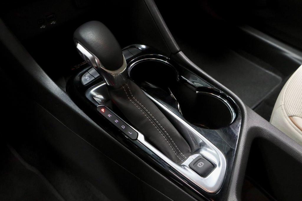 Used 2024 Buick Encore GX Avenir w/ Avenir Technology Package image 34