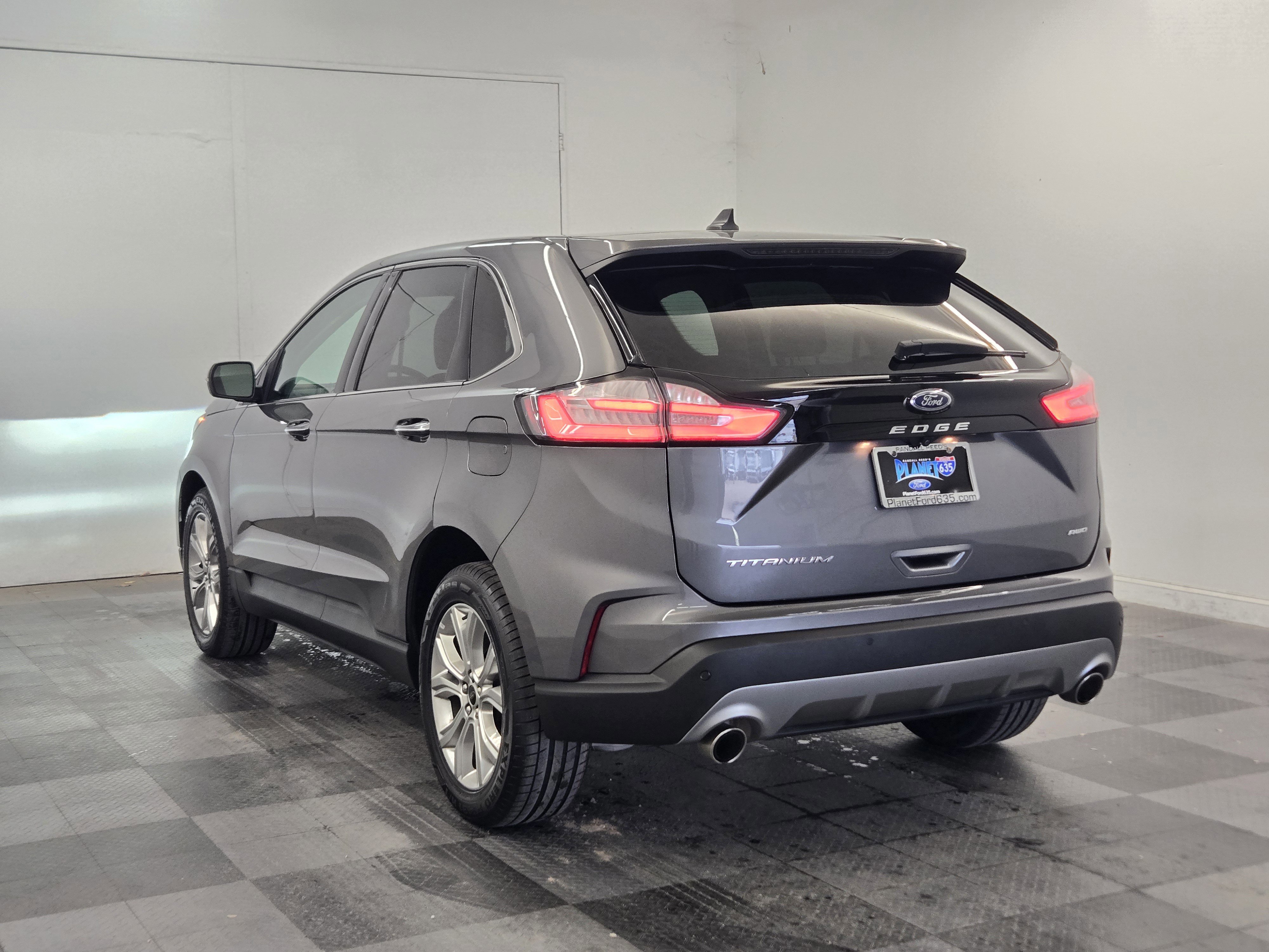 Certified 2024 Ford Edge Titanium video 2