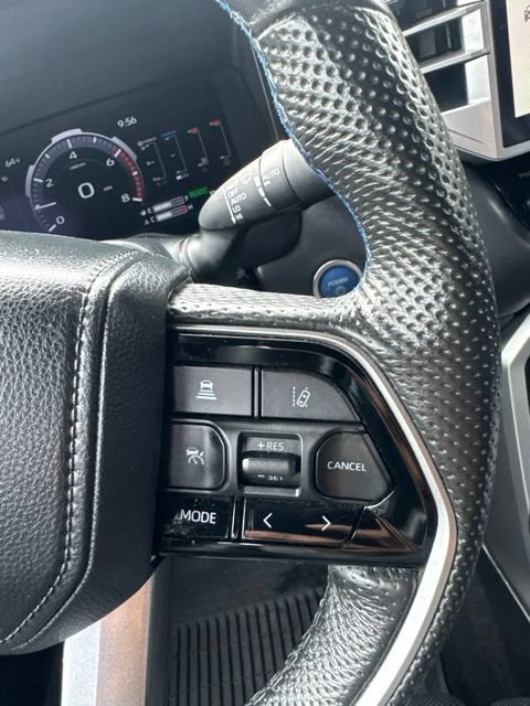 Used 2024 Toyota Tundra Platinum AWD/4WD image 26