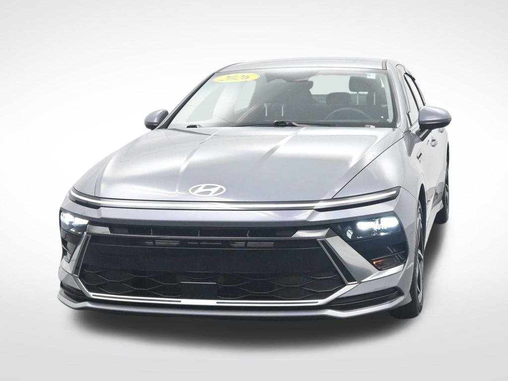 Used 2026 Hyundai Sonata SEL FWD image 2
