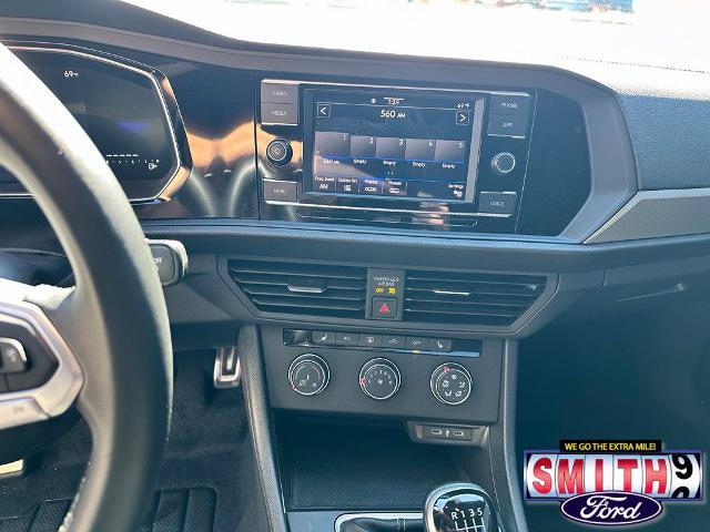 Used 2024 Volkswagen Jetta Sport FWD image 29