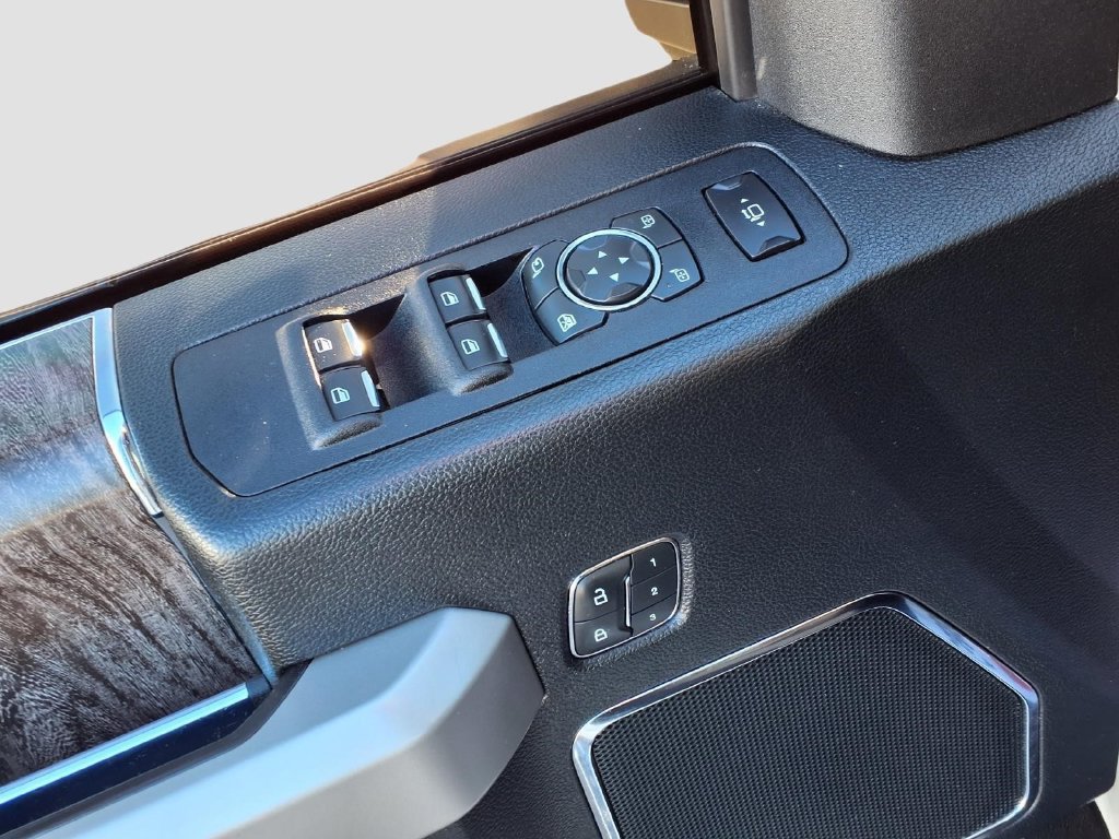 Certified 2019 Ford F250 Lariat w/ Lariat Ultimate Package AWD/4WD image 23