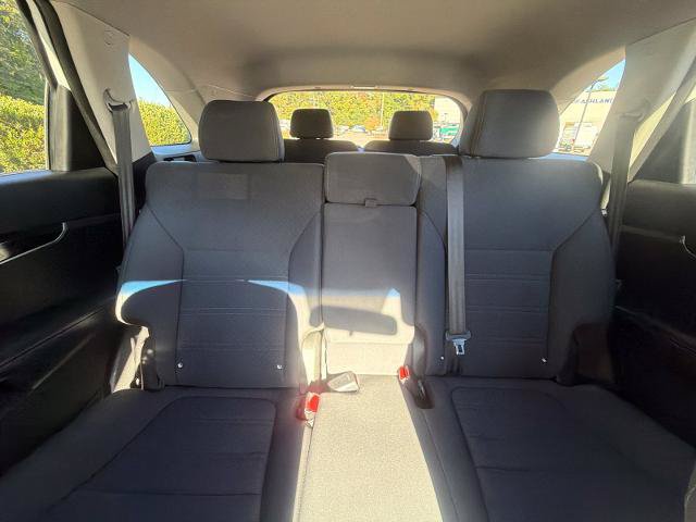 Used 2019 Kia Sorento FWD image 32