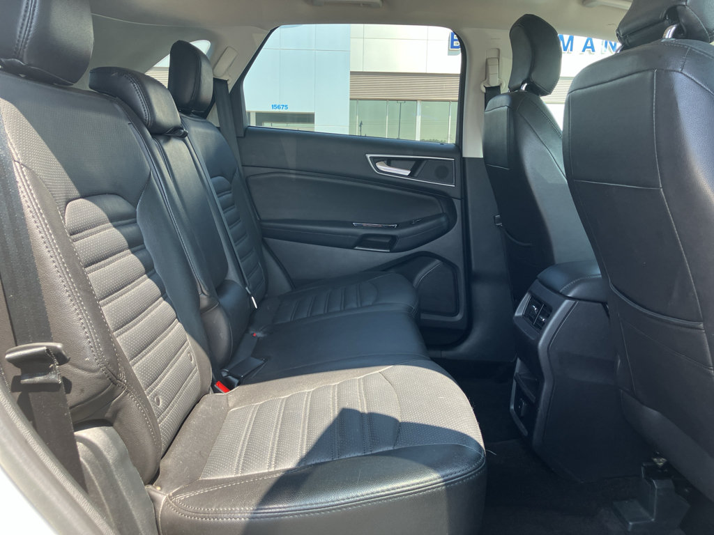 Certified 2018 Ford Edge SEL AWD/4WD image 33