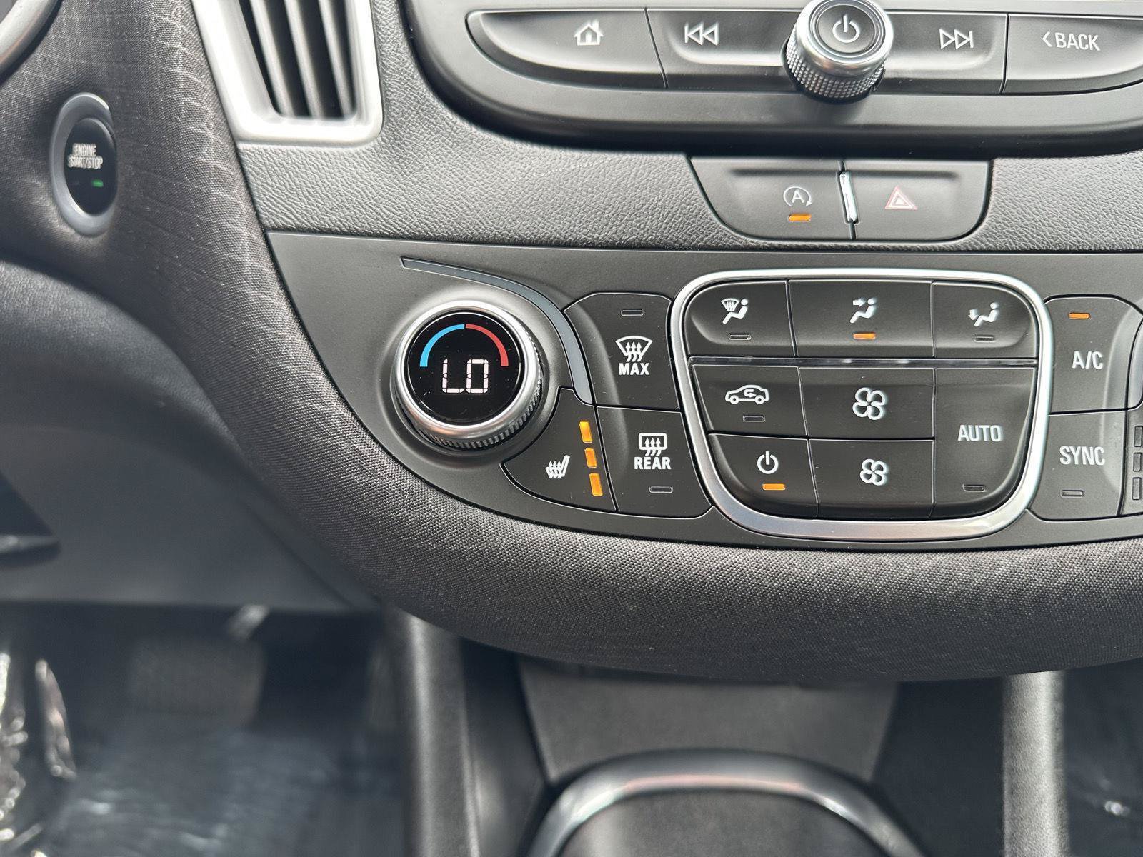 Used 2025 Chevrolet Malibu LT FWD image 27