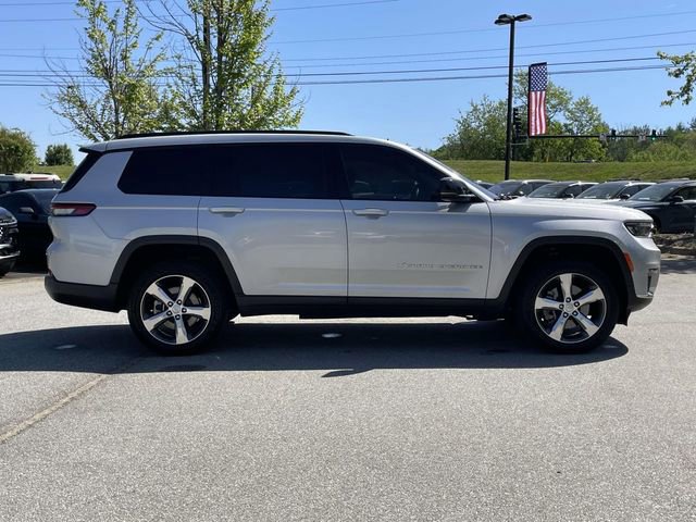 Used 2022 Jeep Grand Cherokee L Limited AWD/4WD image 5