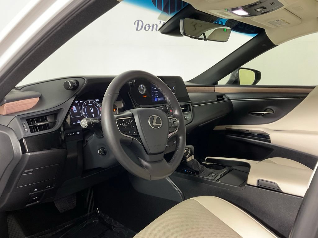 Used 2024 Lexus ES 350 w/ Premium Package FWD image 13